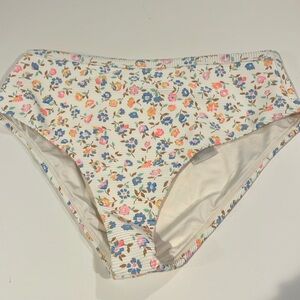 Billabong swim bottoms NWT